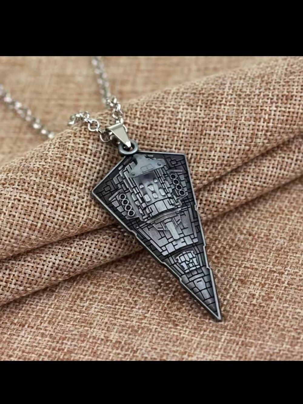 Star Wars Necklace - Picture 5 of 5